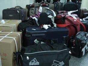 上海長寧區申通快遞行李衣服托運18321788438