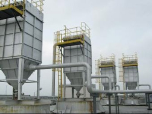 化工廠專用布袋除塵器/滄州鑫潤環(huán)保sell/木工除塵器